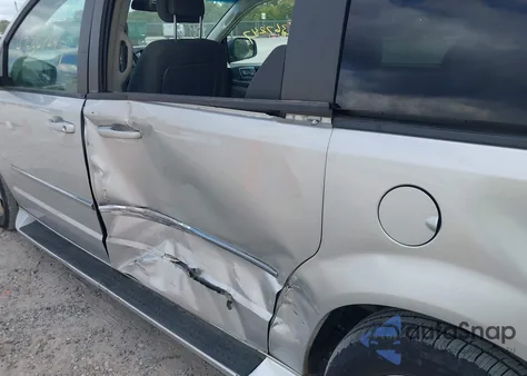 2010 Dodge Grand Caravan Sxt from USA, damaged, VIN 2D4RN5D17AR302355